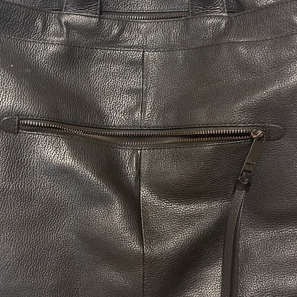 Tahari bag - Picture 4 of 7